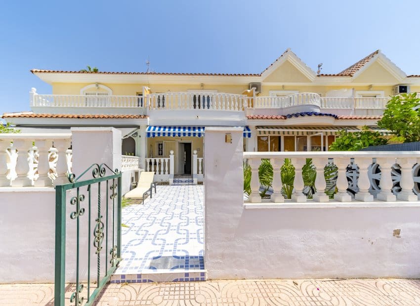 3 sypialnia Dom na sprzedaż w Dona Pepa z basenem - 205 000 € (Ref: 9175555)