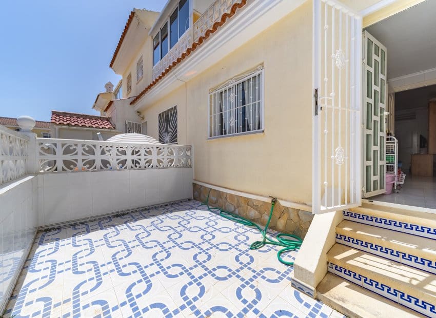 3 sypialnia Dom na sprzedaż w Dona Pepa z basenem - 205 000 € (Ref: 9175555)