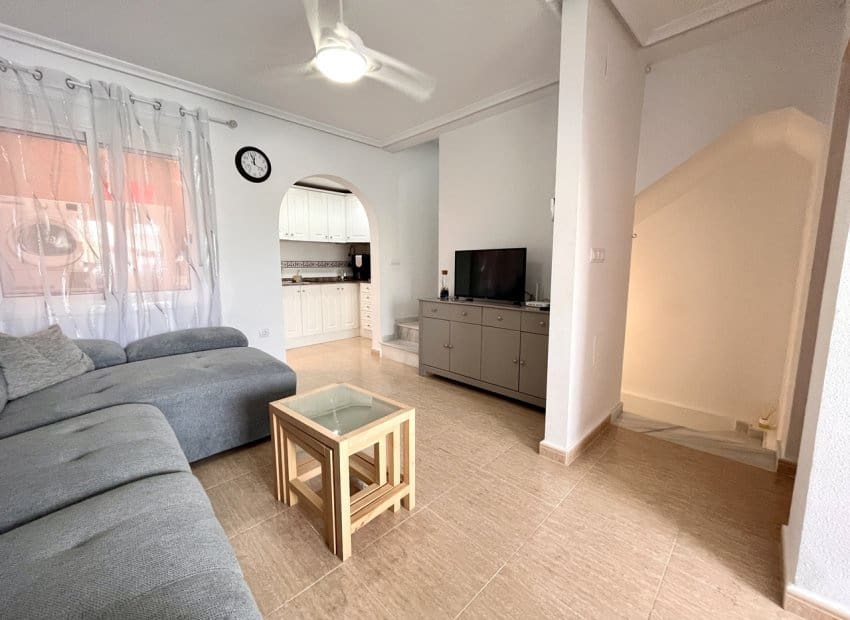 2 makuuhuone Omakotitalo myytävänä paikassa Avileses mukana uima-altaan - 144 000 € (Ref: 9175562)