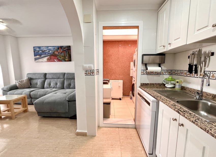 2 makuuhuone Omakotitalo myytävänä paikassa Avileses mukana uima-altaan - 144 000 € (Ref: 9175562)