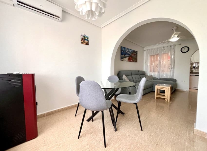 2 makuuhuone Omakotitalo myytävänä paikassa Avileses mukana uima-altaan - 144 000 € (Ref: 9175562)