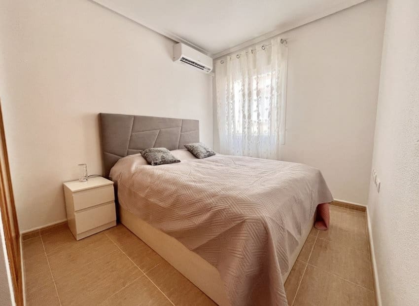 2 makuuhuone Omakotitalo myytävänä paikassa Avileses mukana uima-altaan - 144 000 € (Ref: 9175562)