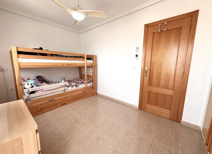 2 makuuhuone Omakotitalo myytävänä paikassa Avileses mukana uima-altaan - 144 000 € (Ref: 9175562)