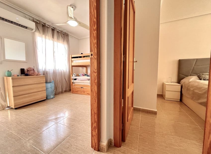 2 makuuhuone Omakotitalo myytävänä paikassa Avileses mukana uima-altaan - 144 000 € (Ref: 9175562)