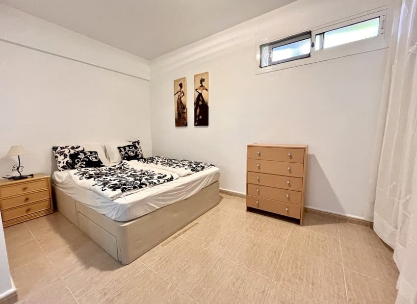 2 makuuhuone Omakotitalo myytävänä paikassa Avileses mukana uima-altaan - 144 000 € (Ref: 9175562)