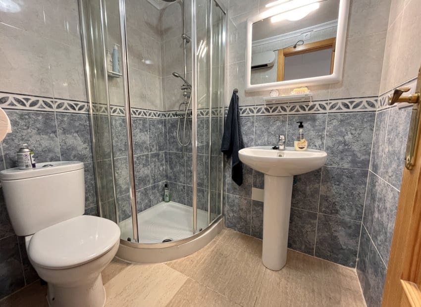 2 makuuhuone Omakotitalo myytävänä paikassa Avileses mukana uima-altaan - 144 000 € (Ref: 9175562)