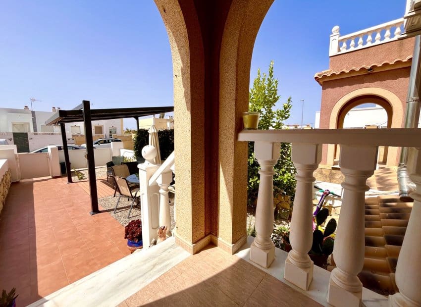 2 makuuhuone Omakotitalo myytävänä paikassa Avileses mukana uima-altaan - 144 000 € (Ref: 9175562)