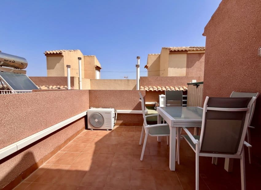 2 makuuhuone Omakotitalo myytävänä paikassa Avileses mukana uima-altaan - 144 000 € (Ref: 9175562)