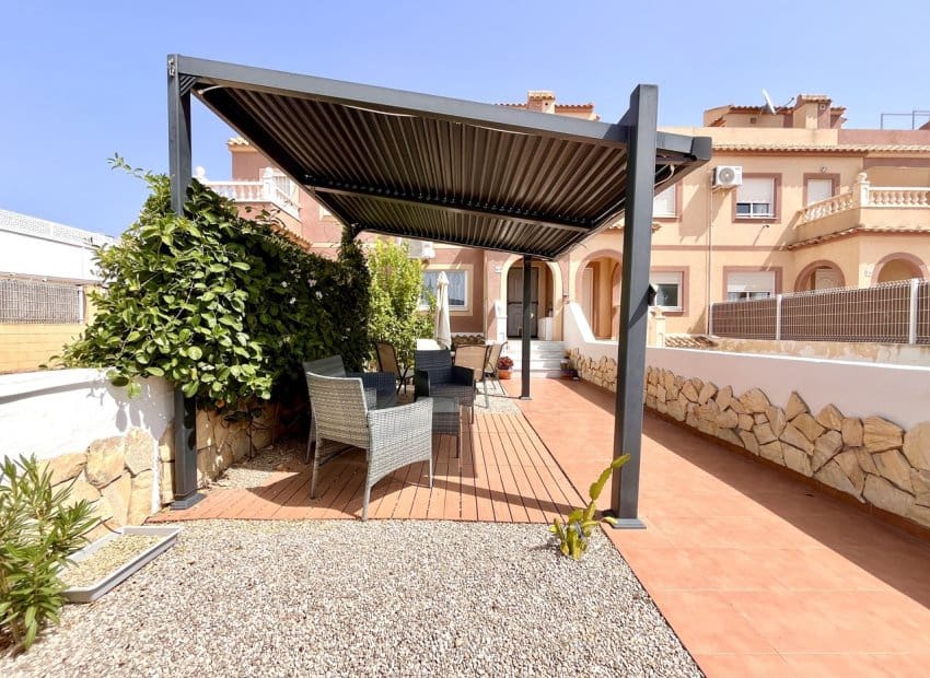 2 makuuhuone Omakotitalo myytävänä paikassa Avileses mukana uima-altaan - 144 000 € (Ref: 9175562)