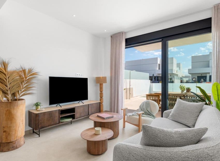 3 soveværelse Semi-Rækkehus til salg i Dolores med swimmingpool - € 389.000 (Ref: 9175564)