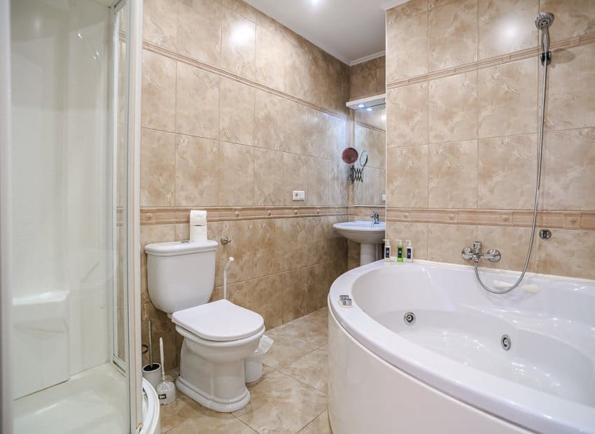 3 makuuhuone Huvila myytävänä paikassa El Chaparral mukana uima-altaan - 535 000 € (Ref: 9180075)