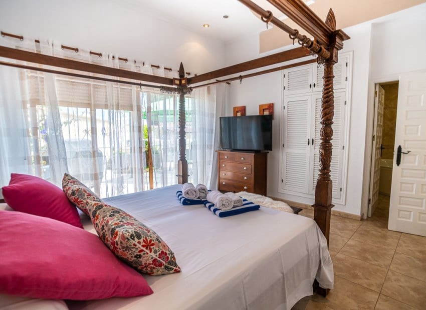 3 makuuhuone Huvila myytävänä paikassa El Chaparral mukana uima-altaan - 535 000 € (Ref: 9180075)