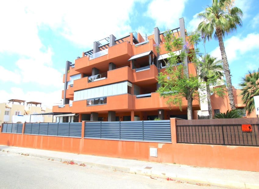 2 soveværelse Penthouse til salg i Villamartin - € 285.000 (Ref: 9180077)