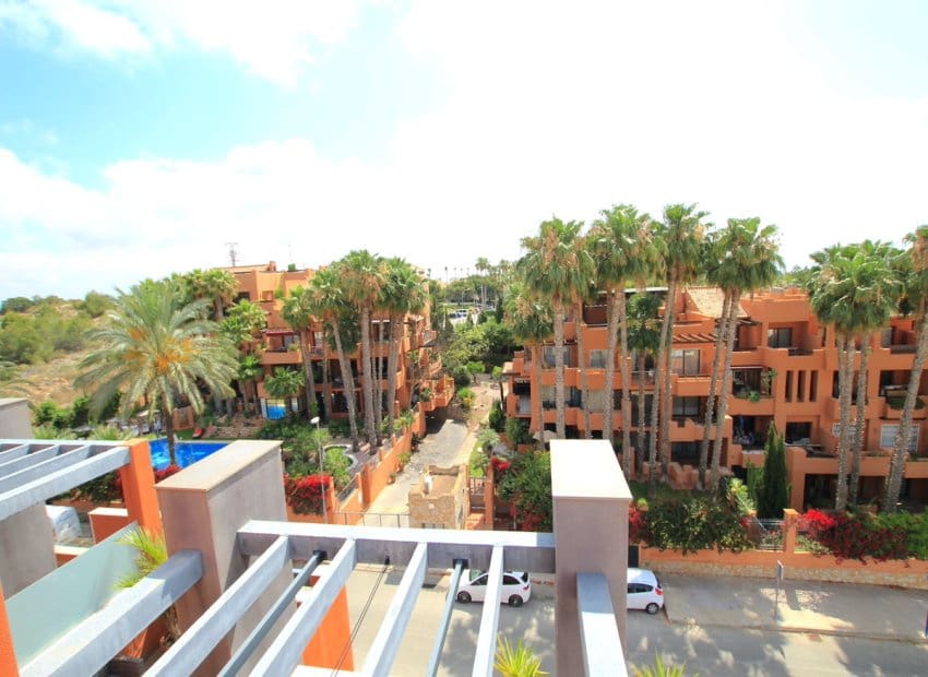 2 soveværelse Penthouse til salg i Villamartin - € 285.000 (Ref: 9180077)