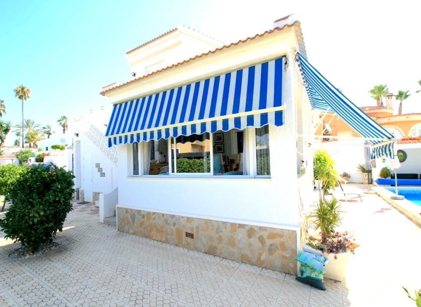 3 bedroom Villa for sale in Ciudad Quesada with pool - € 399,950 (Ref: 9189911)