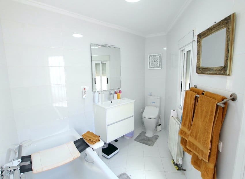 3 bedroom Villa for sale in Ciudad Quesada with pool - € 399,950 (Ref: 9189911)