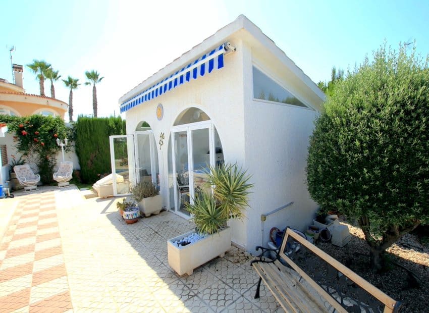 3 bedroom Villa for sale in Ciudad Quesada with pool - € 399,950 (Ref: 9189911)