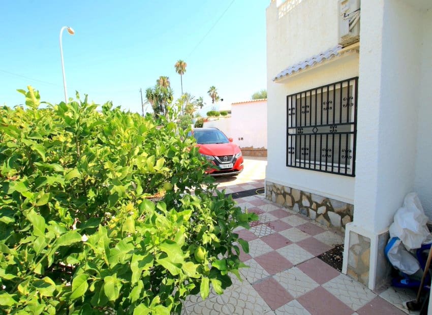 3 bedroom Villa for sale in Ciudad Quesada with pool - € 399,950 (Ref: 9189911)