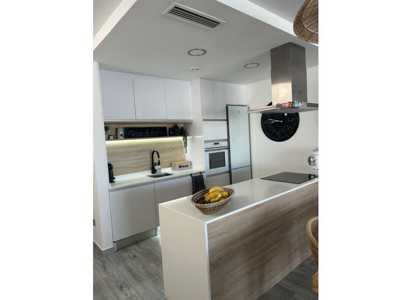 3 soverom Villa til salgs i Daya Vieja med svømmebasseng - € 399 995 (Ref: 9190364)