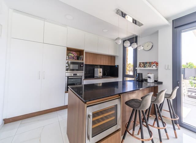 4 camera da letto Villa in vendita in Lomas de Cabo Roig - Los Dolses, Orihuela con piscina - 759.000 € (Rif: 9190365)