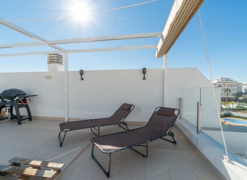 3 soveværelse Penthouse til salg i Orihuela Costa med swimmingpool - € 399.000 (Ref: 9195016)