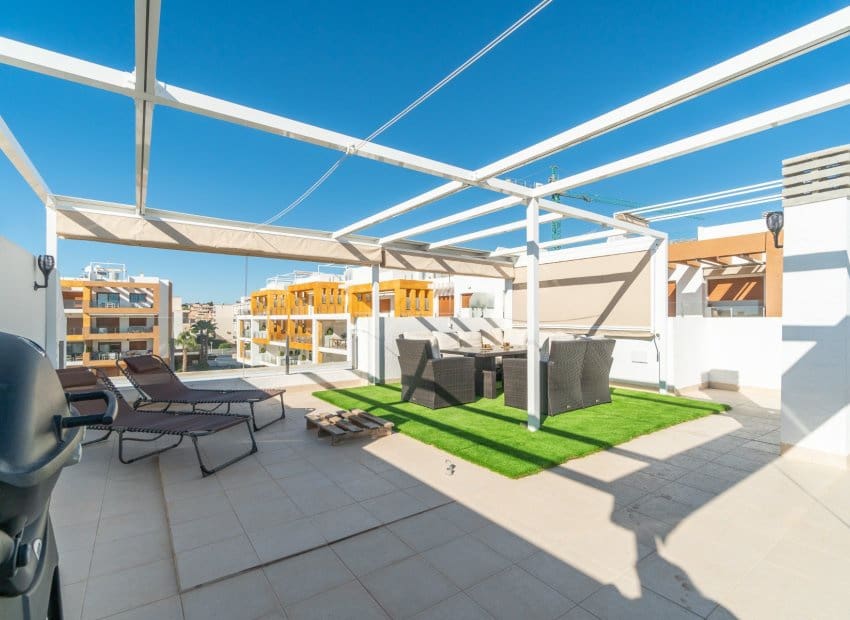 3 soveværelse Penthouse til salg i Orihuela Costa med swimmingpool - € 399.000 (Ref: 9195016)