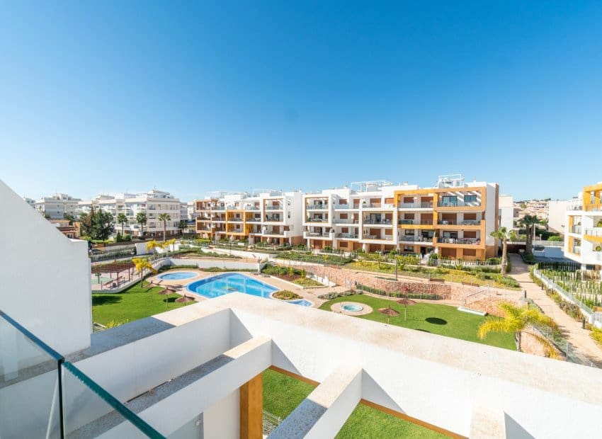 3 soveværelse Penthouse til salg i Orihuela Costa med swimmingpool - € 399.000 (Ref: 9195016)