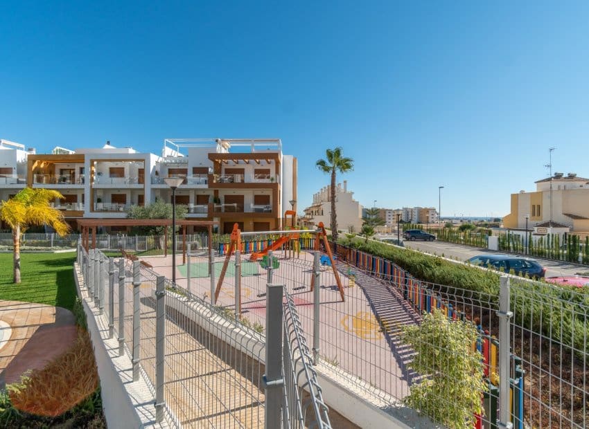 3 soveværelse Penthouse til salg i Orihuela Costa med swimmingpool - € 399.000 (Ref: 9195016)