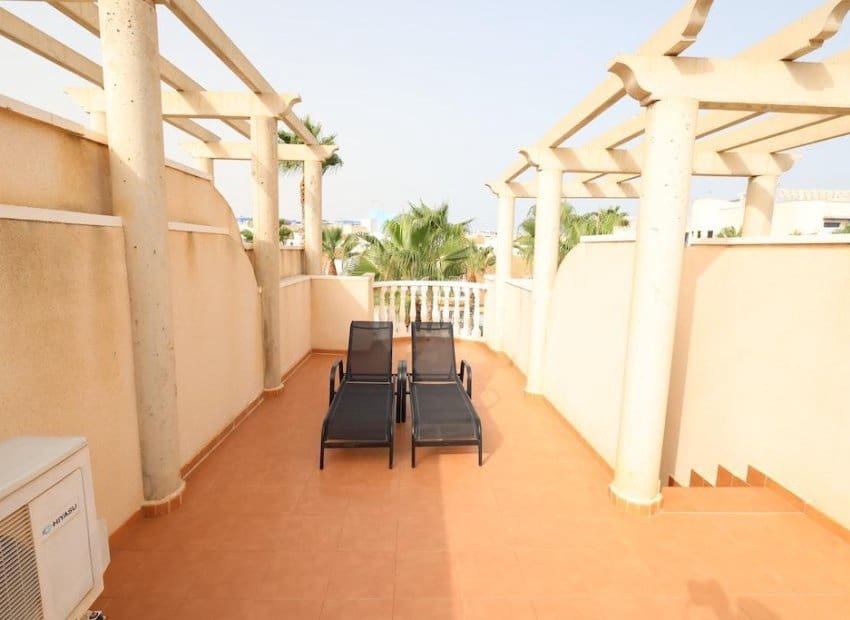 3 sypialnia Dom szeregowy na sprzedaż w Cabo Roig z basenem - 255 000 € (Ref: 9197143)