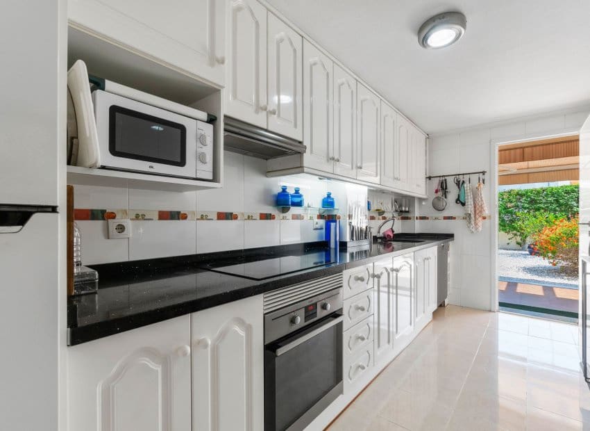 3 sypialnia Dom na sprzedaż w Orihuela Costa z basenem - 339 000 € (Ref: 9200084)