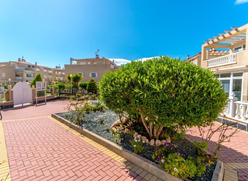 3 sypialnia Dom na sprzedaż w Orihuela Costa z basenem - 339 000 € (Ref: 9200084)