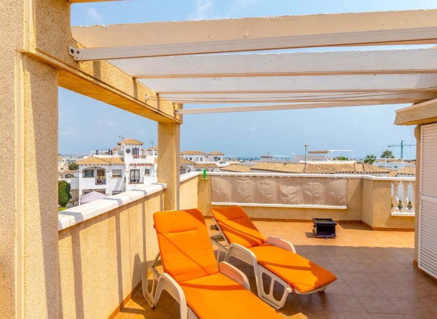 3 sypialnia Dom na sprzedaż w Orihuela Costa z basenem - 339 000 € (Ref: 9200084)