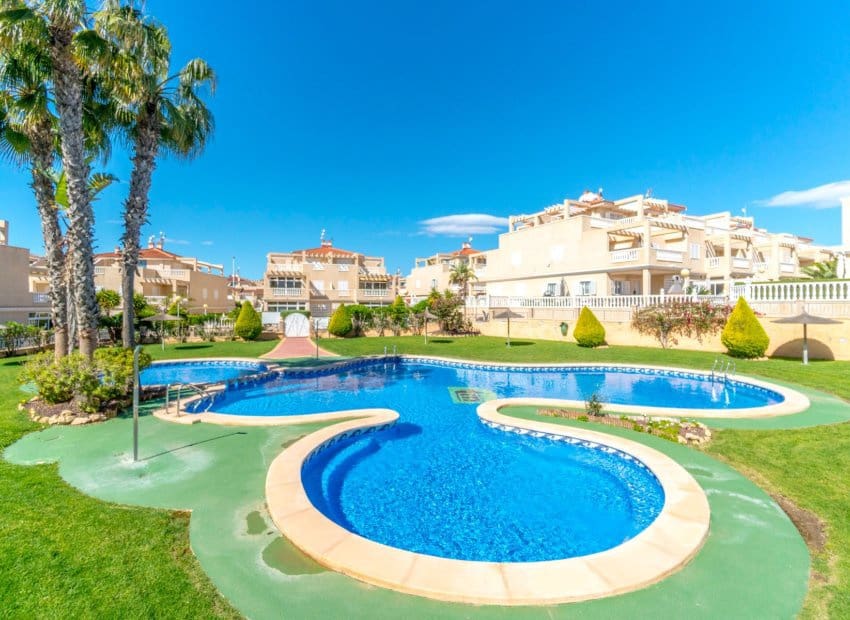 3 sypialnia Dom na sprzedaż w Orihuela Costa z basenem - 339 000 € (Ref: 9200084)