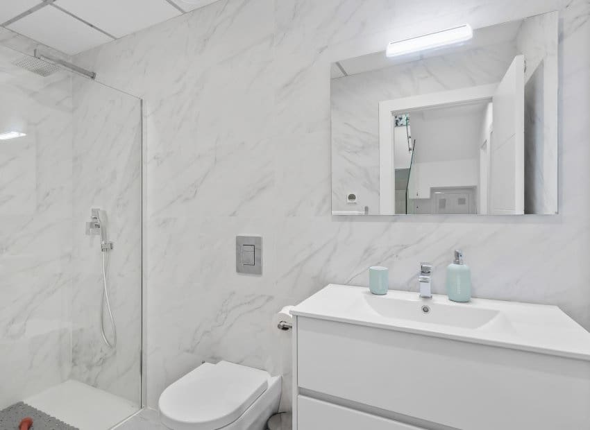 4 bedroom Villa for sale in Algorfa with pool - € 569,500 (Ref: 9201730)