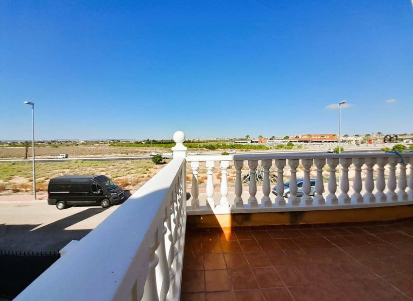 2 soveværelse Semi-Rækkehus til salg i Ciudad Quesada med swimmingpool - € 250.000 (Ref: 9203343)