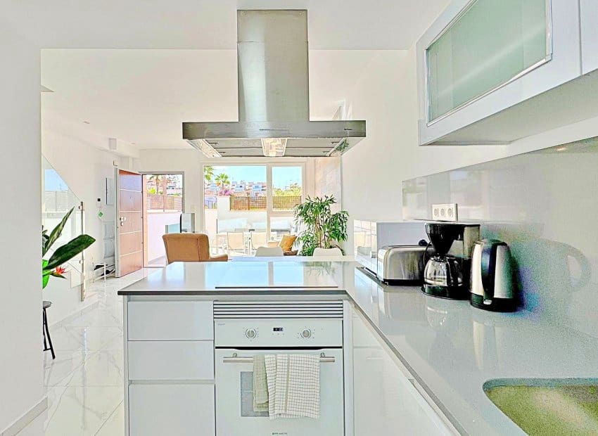 3 bedroom Townhouse for sale in Los Balcones - € 339,000 (Ref: 9203346)