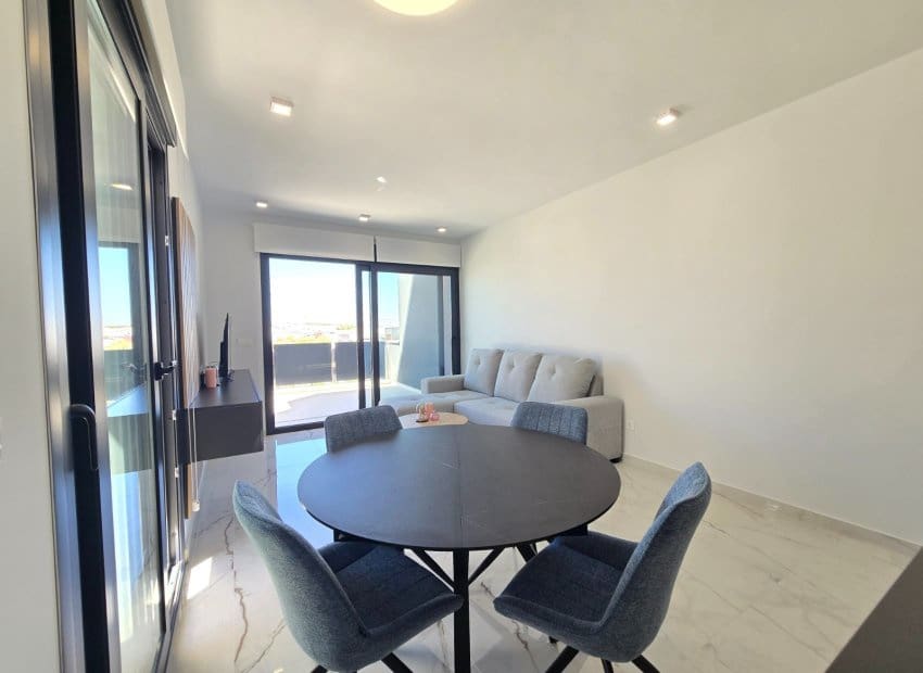 2 Zimmer Penthouse zu verkaufen in Los Altos mit Pool Garage - 350.000 € (Ref: 9203457)