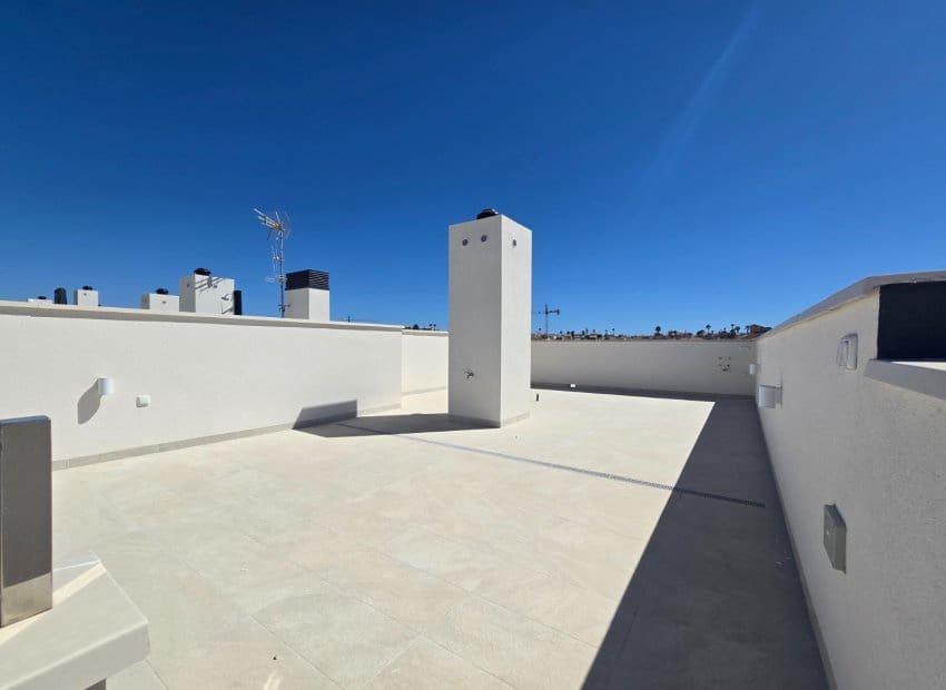 2 bedroom Apartment for sale in Orihuela Costa with pool garage - € 329,000 (Ref: 9203457)