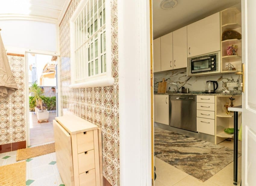 3 sovrum Villa till salu i Punta Prima med pool - 360 000 € (Ref: 9211116)