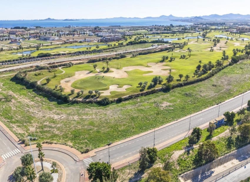 2 soveværelse Lejlighed til salg i Los Alcazares med swimmingpool - € 369.000 (Ref: 9211133)