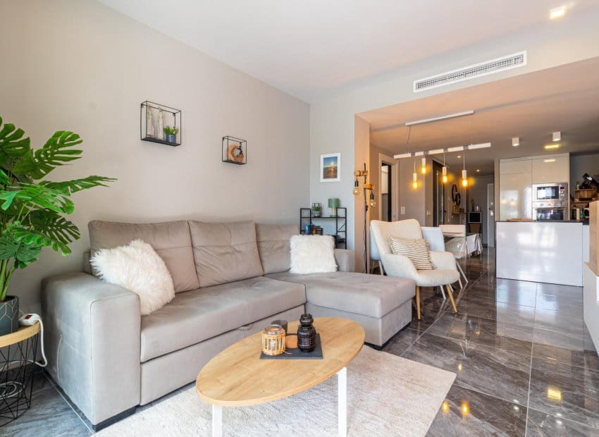 2 soveværelse Lejlighed til salg i Orihuela Costa med swimmingpool - € 269.000 (Ref: 9211137)