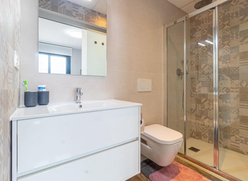 2 soveværelse Lejlighed til salg i Orihuela Costa med swimmingpool - € 269.000 (Ref: 9211137)