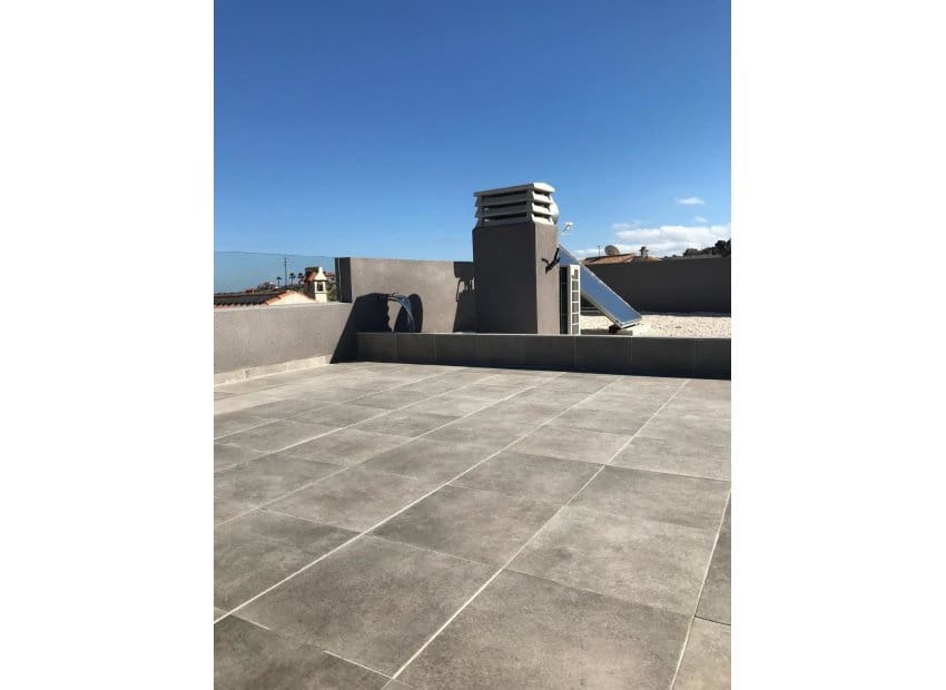 2 bedroom Villa for sale in Ciudad Quesada with pool - € 340,000 (Ref: 9211139)