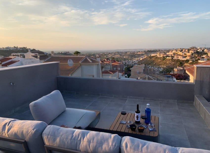 2 bedroom Villa for sale in Ciudad Quesada with pool - € 340,000 (Ref: 9211139)