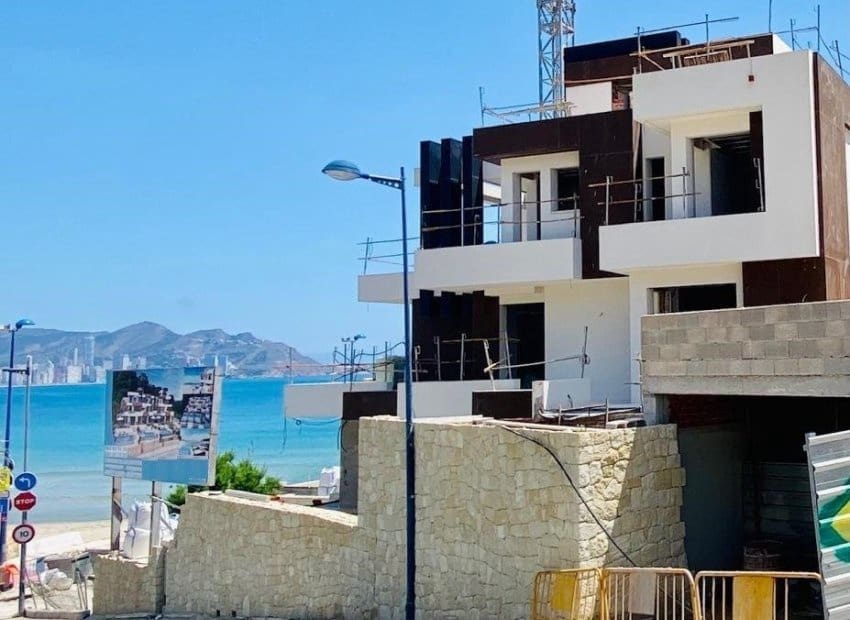 3 soverom Penthouse til salgs i Benidorm med svømmebasseng - € 1 650 000 (Ref: 9211144)