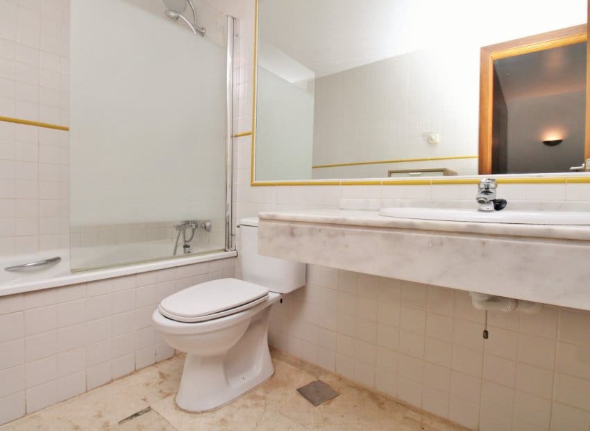 2 sovrum Lägenhet till salu i Punta Prima med pool - 245 000 € (Ref: 9211147)