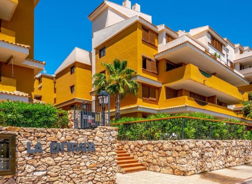 2 sovrum Lägenhet till salu i Punta Prima med pool - 245 000 € (Ref: 9211147)