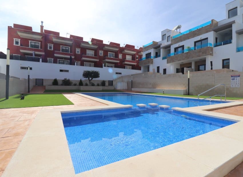 3 soverom Kjedet enebolig til salgs i Bigastro - € 254 950 (Ref: 9211151)