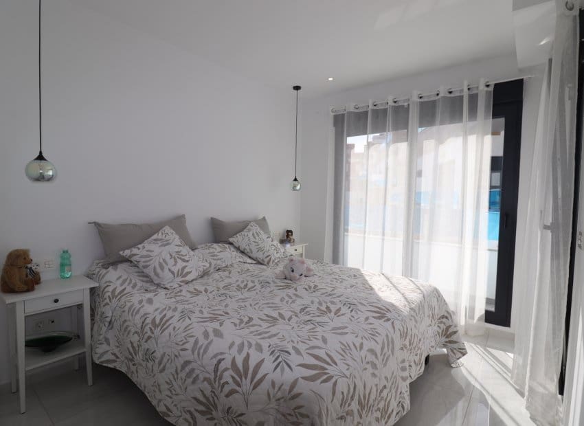 3 soverom Kjedet enebolig til salgs i Bigastro - € 254 950 (Ref: 9211151)