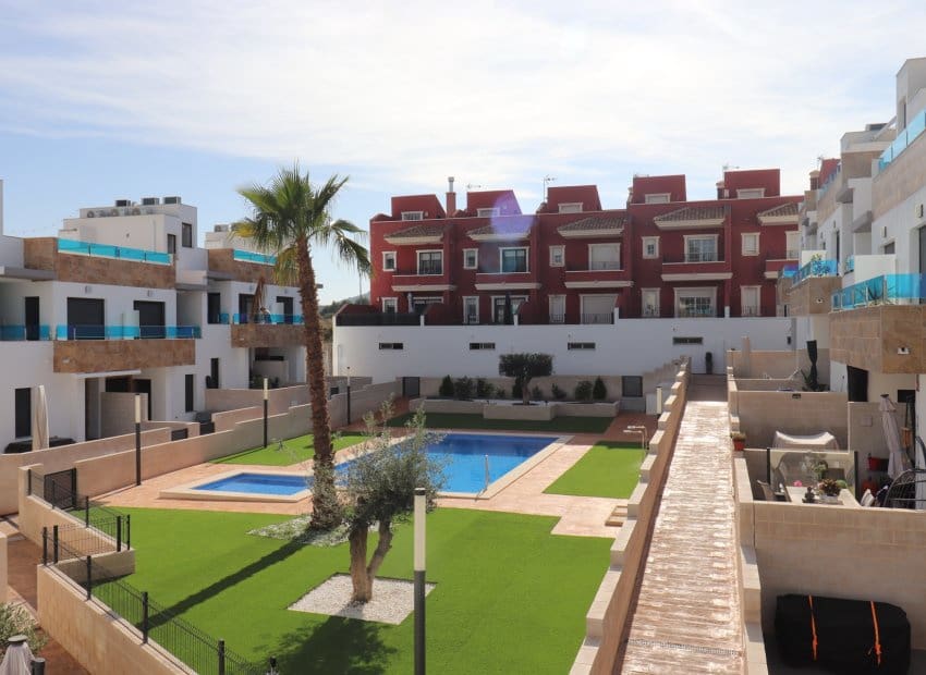 3 soverom Kjedet enebolig til salgs i Bigastro - € 254 950 (Ref: 9211151)